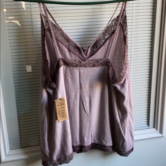 American eagle Ribbed tank NWT - Picture 2 of 4
